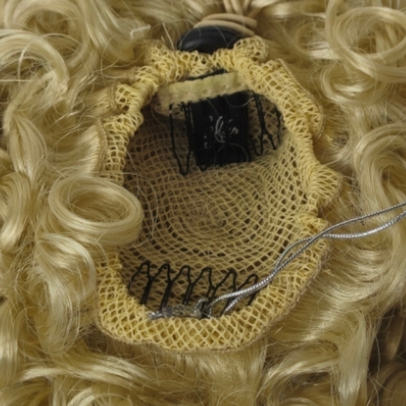 *H25477 NWT Sepia Curly Blonde Ponytail  Bun - Picture 5 of 10